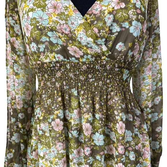 H&M Floral Slit Sleeve Dress 8 - Picture 2 of 13